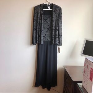 NWT Alex Evening size 8 evening dress long